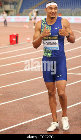 Roma, Italia - Jun 06: Michael Norman NEGLI STATI UNITI D' AMERICA compete in Uomini 200m evento durante la IAAF Diamond League 2019 Golden Gala Pietro Mennea a Roma (credito: Mickael Chavet/Zuma/Alamy Live News) Foto Stock