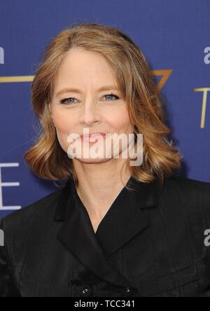 Los Angeles, CA, Stati Uniti d'America. Il 6 giugno, 2019. Jodie Foster presso gli arrivi di AFI Life Achievement Award omaggio a Denzel Washington, Dolby Theatre a Hollywood e Highland Center, Los Angeles, CA Giugno 6, 2019. Credito: Elizabeth Goodenough/Everett raccolta/Alamy Live News Foto Stock