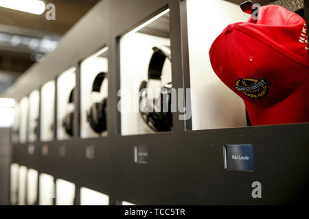 Montreal, Canada. Il 6 giugno, 2019. Motorsports: FIA Formula One World Championship 2019, il Gran Premio del Canada, cappuccio rosso in onore di Niki Lauda (22.02.1949 - 20.05.2019) | Verwendung weltweit Credito: dpa/Alamy Live News Foto Stock