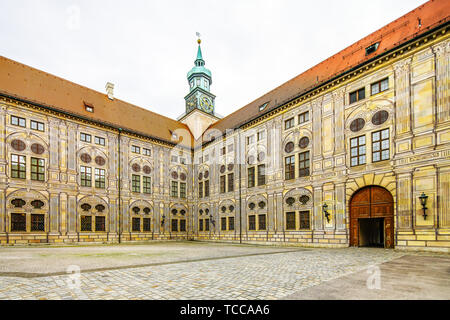 Uno dei dieci cortili nell'ex palazzo reale dei monarchi di Wittelsbach della Baviera. Il Residenz è il più grande (130 camere) palazzo della città in Germania. Foto Stock
