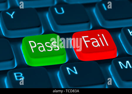 Pass o Fail (ha superato o meno, il passaggio o il fallimento) pulsanti sulla tastiera di un computer. Foto Stock