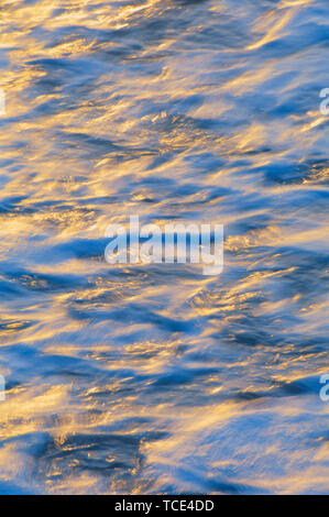 Highlights su acqua schiumosa Foto Stock