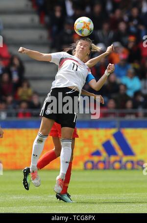 Rennes, Francia. Il giorno 08 Giugno, 2019. firo: 08.06.2019, calcio, donne, signori, 2018/2019, della Coppa del Mondo FIFA in Francia, Coppa del Mondo Donne, squadra nazionale, Germania, GER - Cina Alexandra Popp, GER | Utilizzo di credito in tutto il mondo: dpa/Alamy Live News Foto Stock