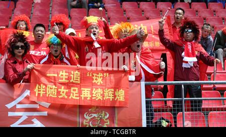 Rennes, Francia. Il giorno 08 Giugno, 2019. firo: 08.06.2019, calcio, le donne, le donne, 2018/2019, della Coppa del Mondo FIFA in Francia, Coppa del Mondo Donne, squadra nazionale, Germania, GER - Cina 1: ventole 0 Cina | Utilizzo di credito in tutto il mondo: dpa/Alamy Live News Foto Stock