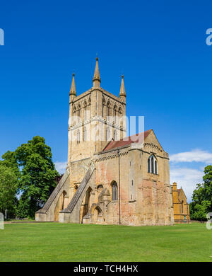 La chiesa di Pershore Abbey del XII secolo, Pershore, Worcestershire, Inghilterra Foto Stock