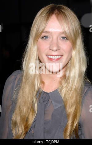 LOS ANGELES, CA. 30 novembre 2006: Chloe Sevigny presso il Los Angeles premiere di 'Starter per 10'. © 2007 Paul Smith / Featureflash Foto Stock