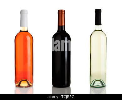 Vino Rosato, vino rosso, vino bianco bottiglie isolato su sfondo bianco Foto Stock