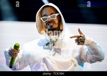 Il Colombiano reggaeton cantante, J Balvin (José Álvaro Osorio Balvin) suona dal vivo allo stadio durante un NN. Primavera Sound Festival in porto. Foto Stock