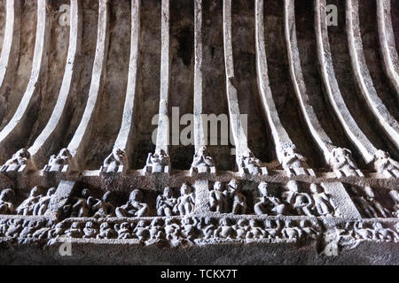 Falegname (Grotta Grotta buddista 10), Grotte di Ellora, rock-cut-monastero grotta del tempio, Aurangabad distretto di Maharashtra, India. Foto Stock