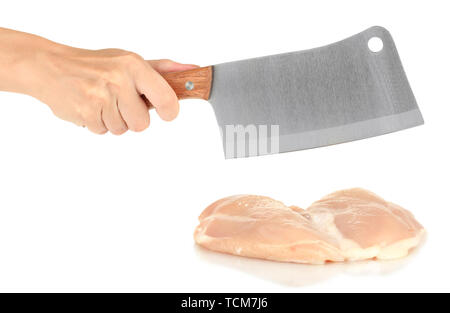 Donna tagli a mano il pollo su sfondo bianco di close-up Foto Stock