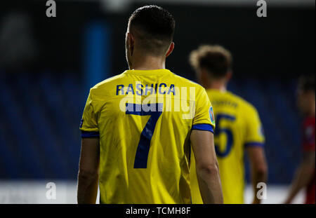 A PODGORICA MONTENEGRO - Giugno 07: durante il 2020 il Campionato Europeo UEFA gruppo un match di qualificazione tra il Montenegro e il Kosovo a Podgorica City Stadium il 7 giugno 2019 a Podgorica, Montenegro MB Media Foto Stock