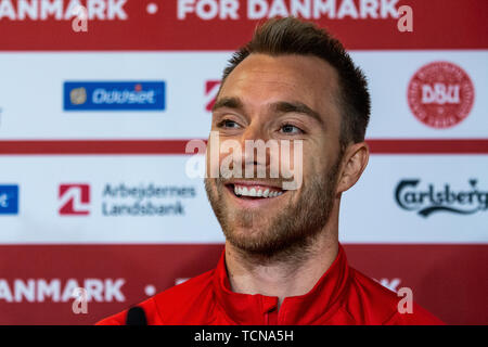 Copenhagen, Danimarca. 09 Giugno, 2019. Danimarca Copenhagen - Giugno 9, 2019. Christian Eriksen del Danish National football team visto durante una conferenza stampa prima dell'EURO 2020 match di qualificazione contro la Georgia in Telia Parken. (Photo credit: Gonzales foto/Alamy Live News Foto Stock