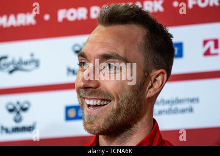 Copenhagen, Danimarca. 09 Giugno, 2019. Danimarca Copenhagen - Giugno 9, 2019. Christian Eriksen del Danish National football team visto durante una conferenza stampa prima dell'EURO 2020 match di qualificazione contro la Georgia in Telia Parken. (Photo credit: Gonzales foto/Alamy Live News Foto Stock