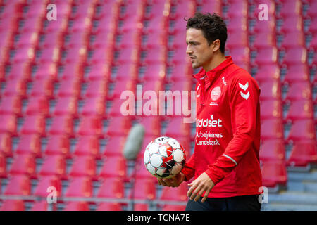 Copenhagen, Danimarca. 09 Giugno, 2019. Danimarca Copenhagen - Giugno 9, 2019. Thomas Delaney del Danish National football team visto durante un aperto prima della formazione di EURO 2020 match di qualificazione contro la Georgia in Telia Parken. (Photo credit: Gonzales foto/Alamy Live News Foto Stock