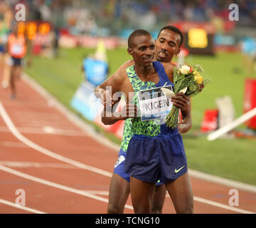 Roma, Italia - Jun 06: Benjamin Kigen e Getnet Wale competere in Uomini 3000m steeple chase evento durante la IAAF Diamond League 2019 Golden Gala Piet Foto Stock