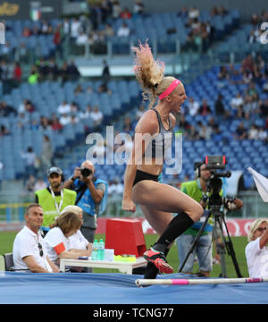 Roma, Italia - Jun 06: Sandi Morris DI STATI UNITI D'AMERICA compete in donne caso Pole Vault durante la IAAF Diamond League 2019 Golden Gala Pietro Mennea a Roma Foto Stock