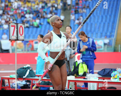 Roma, Italia - Jun 06: Yarisley Silva di Cuba compete in donne caso Pole Vault durante la IAAF Diamond League 2019 Golden Gala Pietro Mennea in R Foto Stock