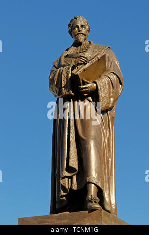 Delft, Zuid Holland/Paesi Bassi - febbraio 17, 2008: Statua di Hugo grotius (1583/1645) Foto Stock