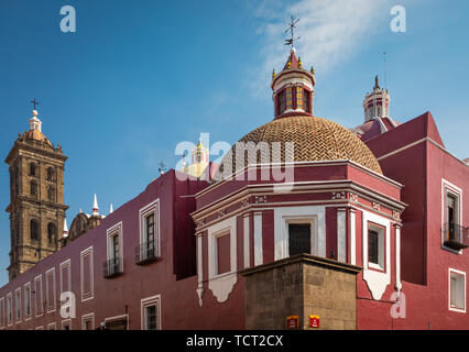 Cattedrale di Puebla è una chiesa cattolica romana nella città di Puebla, nello stato di Puebla, Messico. Foto Stock