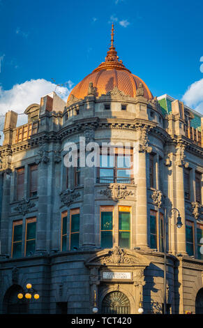 Puebla è la capitale e la città più grande dello stato di Puebla, e uno dei cinque più importanti di Spagna città coloniale in Messico. Foto Stock