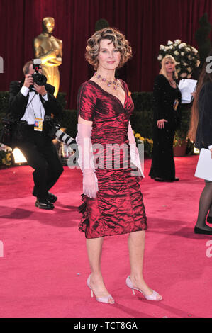 LOS ANGELES, CA. 24 febbraio 2008: Julie Christie all'ottantesimo annuale di Academy Awards il Kodak Theatre, Hollywood, CA. © 2008 Paul Smith / Featureflash Foto Stock