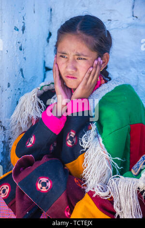 Ladakhi persone con costumi tradizionali partecipa al Festival di Ladakh Leh in India Foto Stock