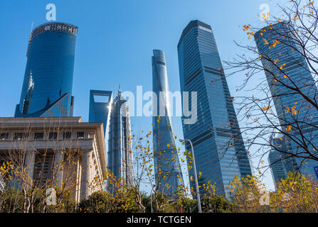 Edificio di firma in Lujiazui Foto Stock