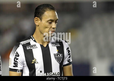 Il Santos, Brasile. 09 Giugno, 2019. Ricardo OLIVEIRA durante Santos vs Atlético MG corrispondono, tenutasi a Vila Belmiro Stadium di Santos, SP. Il match è valido per il 8° round del campionato brasiliano 2019. Credito: Ricardo Moreira/FotoArena/Alamy Live News Foto Stock