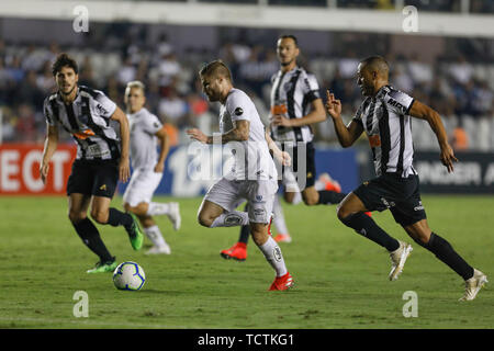 Il Santos, Brasile. 09 Giugno, 2019. Eduardo Sacha durante Santos vs Atlético MG gioco, tenutasi a Vila Belmiro Stadium di Santos, SP. Il match è valido per il 8° round del campionato brasiliano 2019. Credito: Ricardo Moreira/FotoArena/Alamy Live News Foto Stock