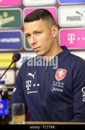 Olomouc, Repubblica Ceca. 09 Giugno, 2019. Capitano Marek Suchy partecipa a una conferenza stampa della Czech National Soccer team prima della UEFA EURO 2020 qualifica, gruppo A, Repubblica Ceca vs Montenegro corrispondono, in data 9 giugno 2019, a Olomouc, Repubblica Ceca. Credito: Ludek Perina/CTK foto/Alamy Live News Foto Stock