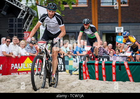 GOIRLE - Streetrace Goirle 10-06-2019. Oranjeplein. Buitensport, Wielrennen. Steven Rooks ex professionisti, durante Streetrace Gorile. Credito: Pro scatti/Alamy Live News Foto Stock