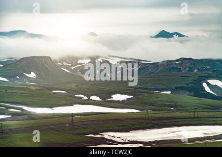 Vista aerea del paesaggio con una verde pianura sulla penisola di Kamchatka, Russia Foto Stock