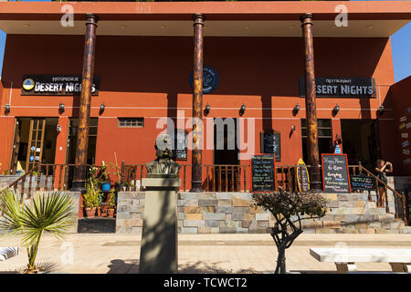 Bar, ristorante, hostel, deserto notti in Huacachina, Perù, Sud America Foto Stock