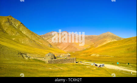 Tash Rabat caravanserai di Tian Shan mountain , provincia di Naryn, Kirghizistan Foto Stock