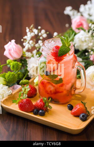 Fiori fare cocktail. Foto Stock
