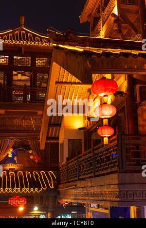 Architettura antica di Grotta Hongya Scenic Area in Chongqing Cina Foto Stock