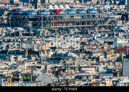 Vista aerea del Beaubourg area con il Centre Pompidou Museo panorama urbano di Parigi in Francia Foto Stock