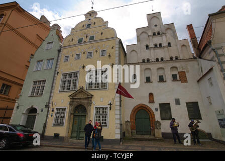 Edifici nella città vecchia di riga, Lettonia Foto Stock