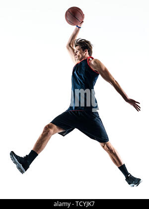 Un caucasian giocatore di basket uomo isolato in silhouette ombra su sfondo bianco Foto Stock