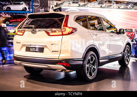 Bruxelles, Belgio, Jan 20, 2019: metallic bianco tutti nuova Honda CR-V a Bruxelles Motor Show, crossover compatto prodotto da Honda Foto Stock