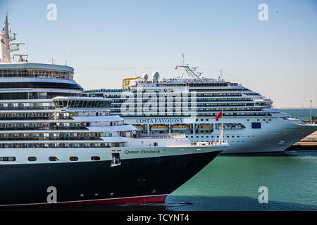 Queen Elizabeth e Costa SC Favolosa Foto Stock