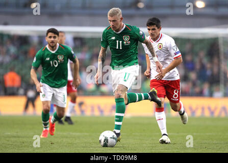 Repubblica di Irlanda James McClean in azione durante UEFA EURO 2020 qualifica, Gruppo D corrisponde all'Aviva Stadium di Dublino. Foto Stock