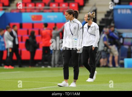 Rennes, Frankreich. Il giorno 08 Giugno, 2019. firo: 08.06.2019, calcio, le donne, le donne, 2018/2019, della Coppa del Mondo FIFA in Francia, Coppa del Mondo Donne, squadra nazionale, Germania, GER - Cina Dzsenifer MAROZSAN, GER imTrainingsanzug | Utilizzo di credito in tutto il mondo: dpa/Alamy Live News Foto Stock