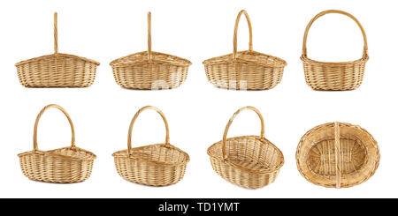 Set di vimini cestini da picnic riprese da angolazioni diverse. Isolato su bianco. Foto Stock