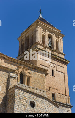 Il campanile della chiesa di Santa Maria a Alcaudete, Spagna Foto Stock