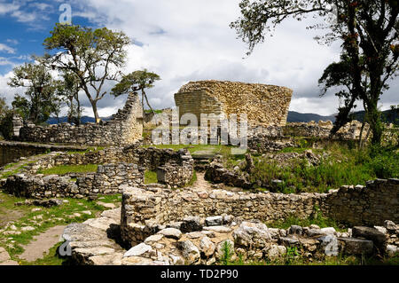 Il Perù, Kuelap abbinati in grandezza solo mediante il Machu Picchu, questa cittadella in rovina città in montagna vicino a Chachapoyas. Foto Stock