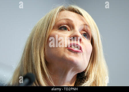 Esther McVey MP, candidato per la leadership del partito conservatore e per diventare primo Ministro parla durante il gruppo di Bruges la manifestazione "Leadership Brexit" evento in Westminster, Londra. Il gruppo di Bruges è un think tank con sede nel Regno Unito, si raccomanda per una ristrutturazione della Gran Bretagna il rapporto con l'Unione europea e altri paesi europei. Foto Stock