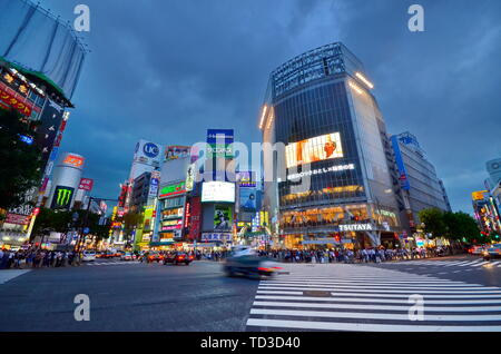 Intersezione di Shibuya di Tokyo Foto Stock