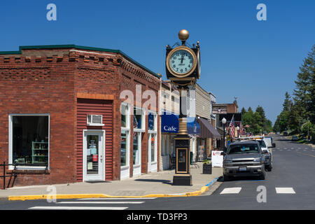 La città orologio sulla strada principale di Rosalia, Pallouse, Washington, Stati Uniti d'America. Foto Stock