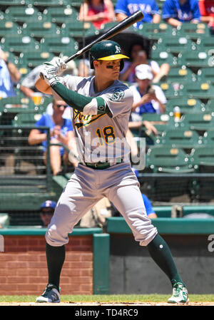Giugno 08, 2019: Oakland Athletics shorstop Ciad Pinder #18 a bat un pomeriggio MLB gioco tra la Oakland atletica e Texas Rangers a Globe Life Park in Arlington, Texas TX sconfitto Oakland 10-5 Albert Pena/CSM Foto Stock